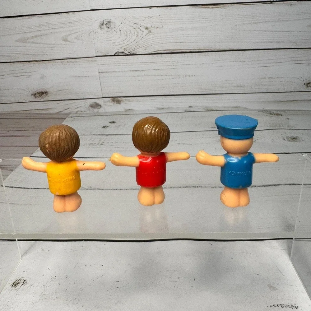 Vintage Arco Yellow School Bus with 3 Figures Hong Kong 1980s Toy‎ Lot